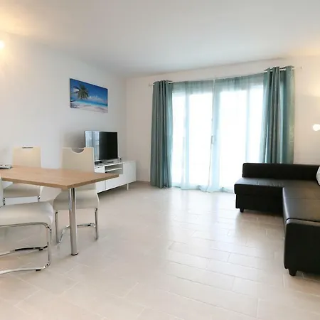 Διαμέρισμα Residencial Teguisol Tf49 *